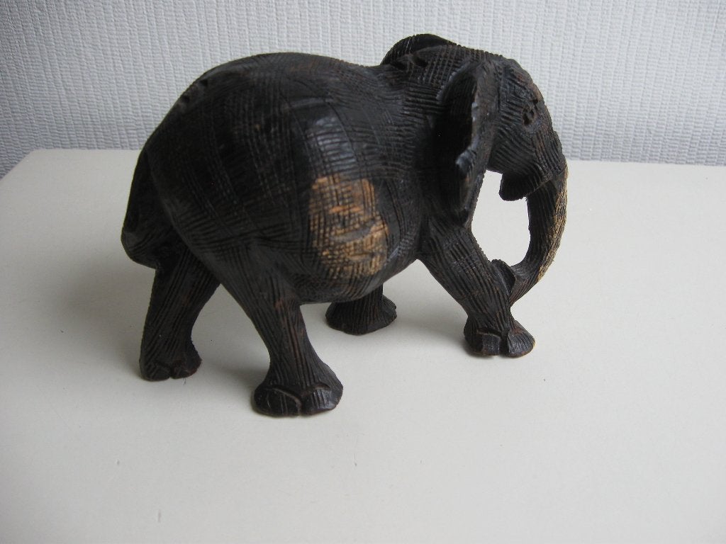 olifant beeldje ruim 300 gram, Verzamelen, Beelden en Beeldjes, Ophalen of Verzenden, Zo goed als nieuw, Dier
