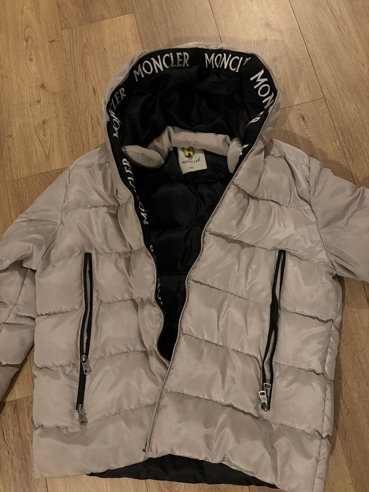 Witte Moncler jas rits defect, Ophalen of Verzenden, Gedragen, Overige maten, Wit