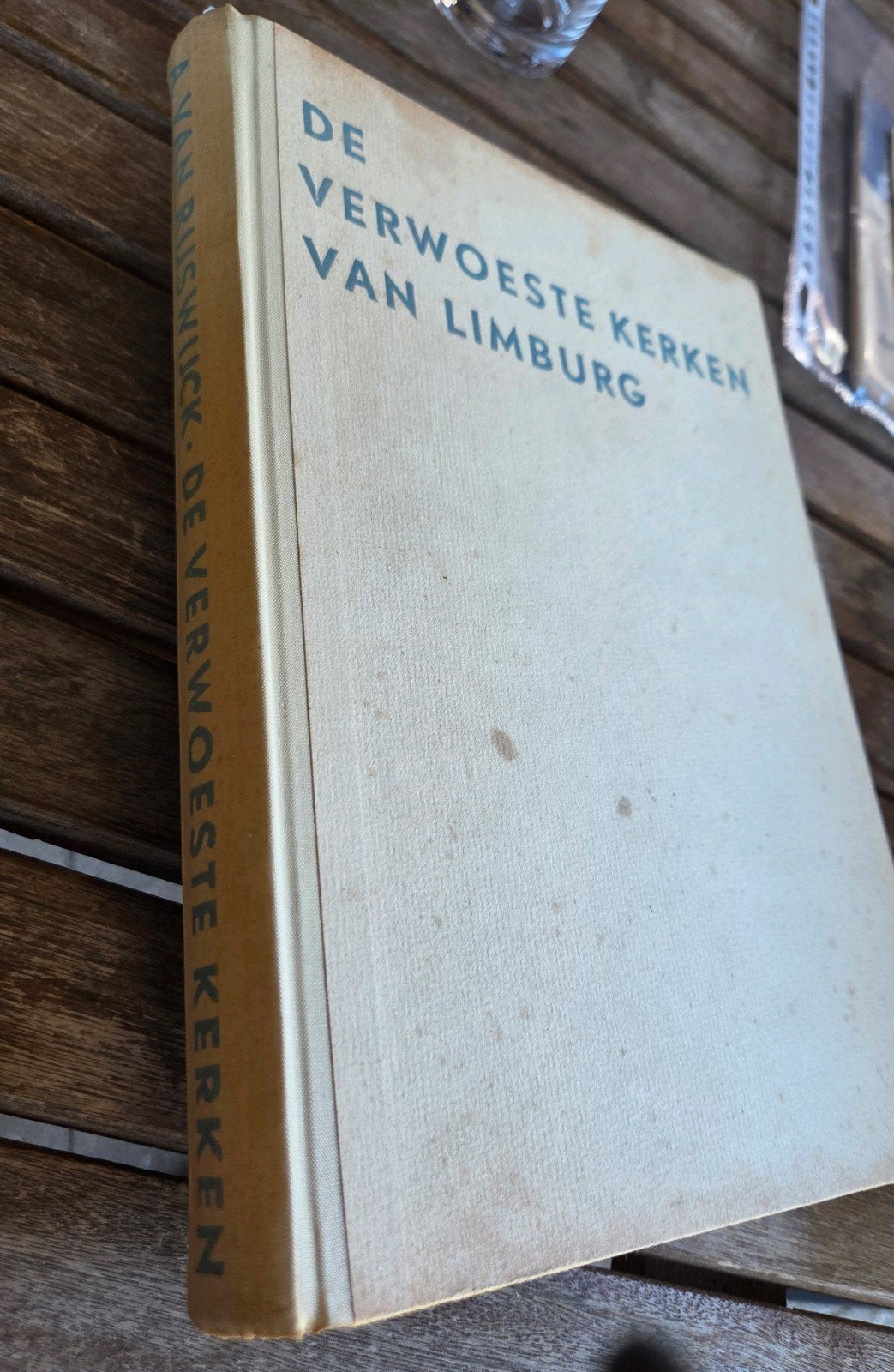 De Verwoeste Kerken van Limburg - A. v. Rijswijk (1946), Ophalen of Verzenden, Gelezen, A. v. Rijswijk