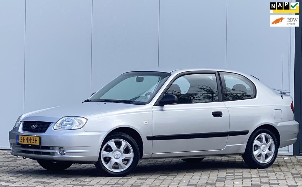 Hyundai Accent 1.6i GL Sport AIRCO IN PERFECT STAAT, Auto's, Voorwielaandrijving, Accent, 1599 cc, 4 cilinders