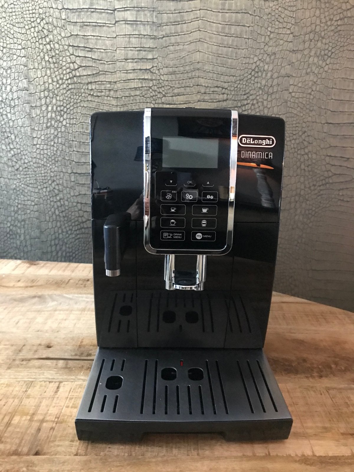 Foto 5 van Delonghi Dinamica Latte-Crème Bonenmachine