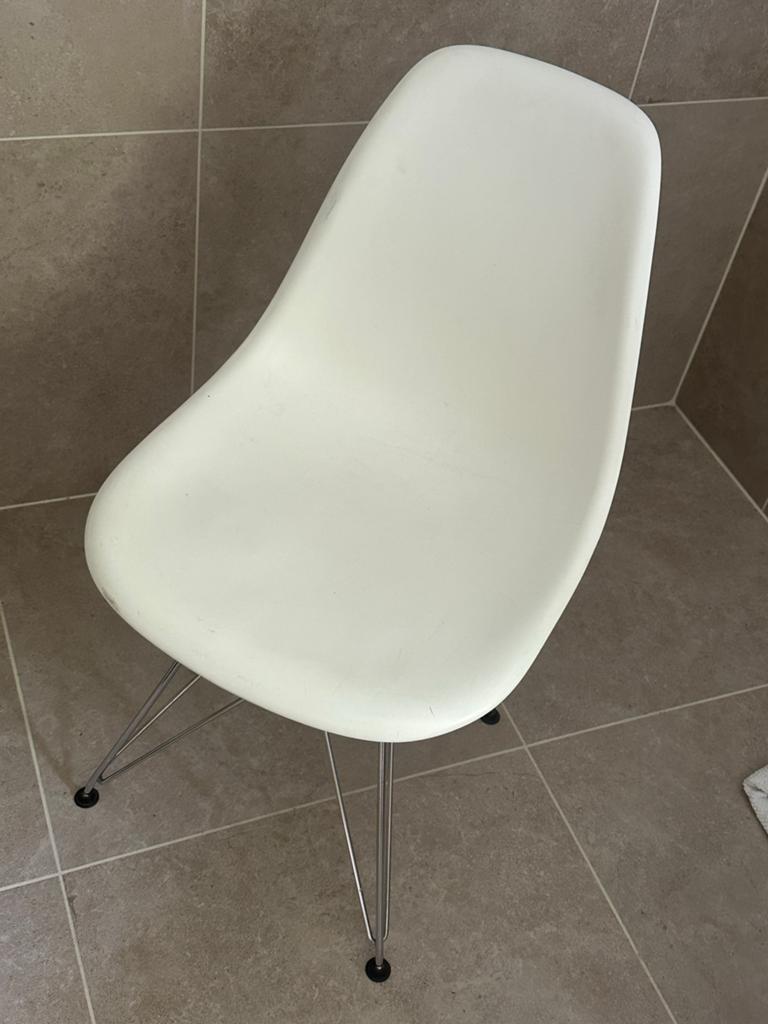Vitra Eames DSW Stoel - Wit, Huis en Inrichting, Stoelen, Gebruikt, Eén, Kunststof, Wit, Ophalen of Verzenden