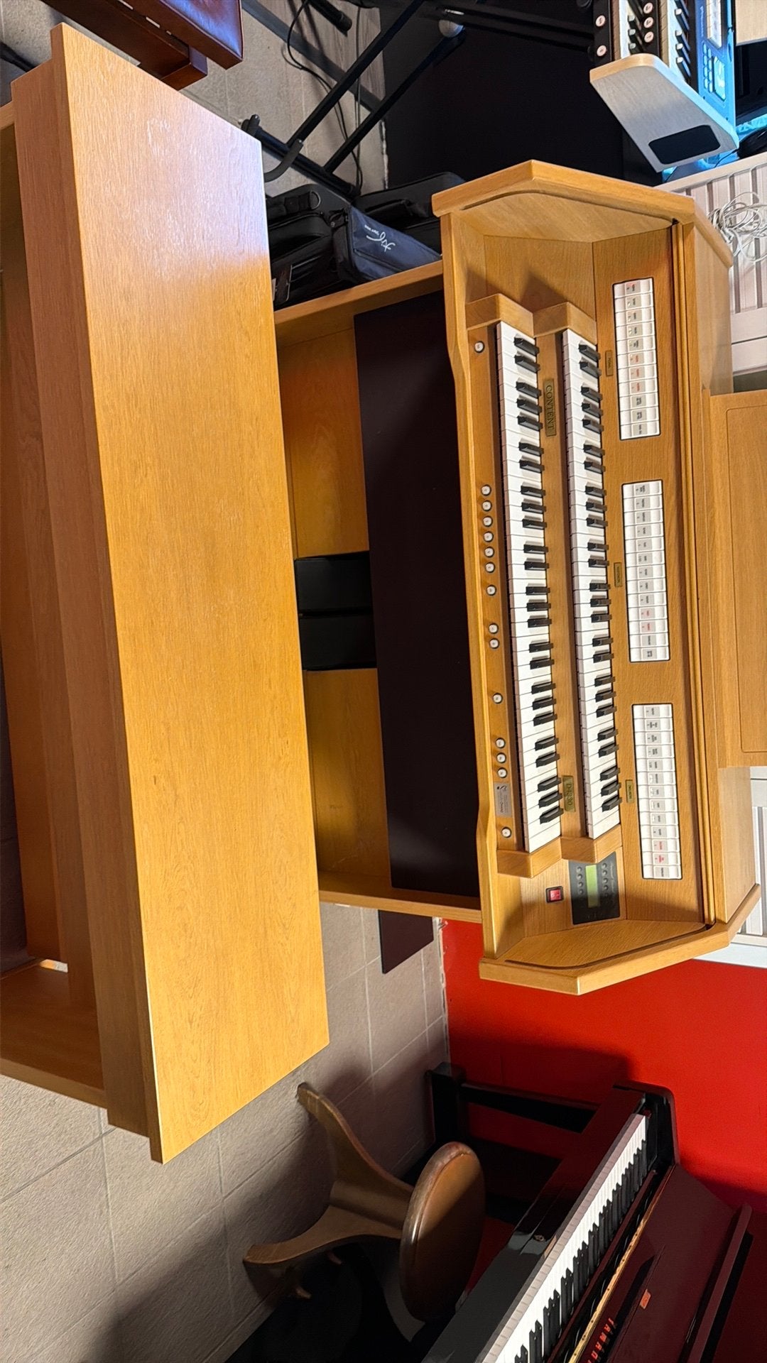 Content D4330 klassiek orgel blank eiken, Ophalen, Zo goed als nieuw, 2 klavieren, Orgel