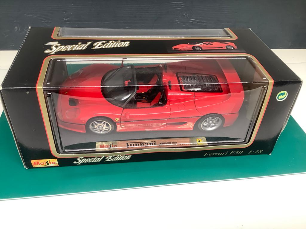 Maisto Ferrari F50 1:18 Special Edition - Zo goed als nieuw, Ophalen of Verzenden, Zo goed als nieuw, Auto, Maisto