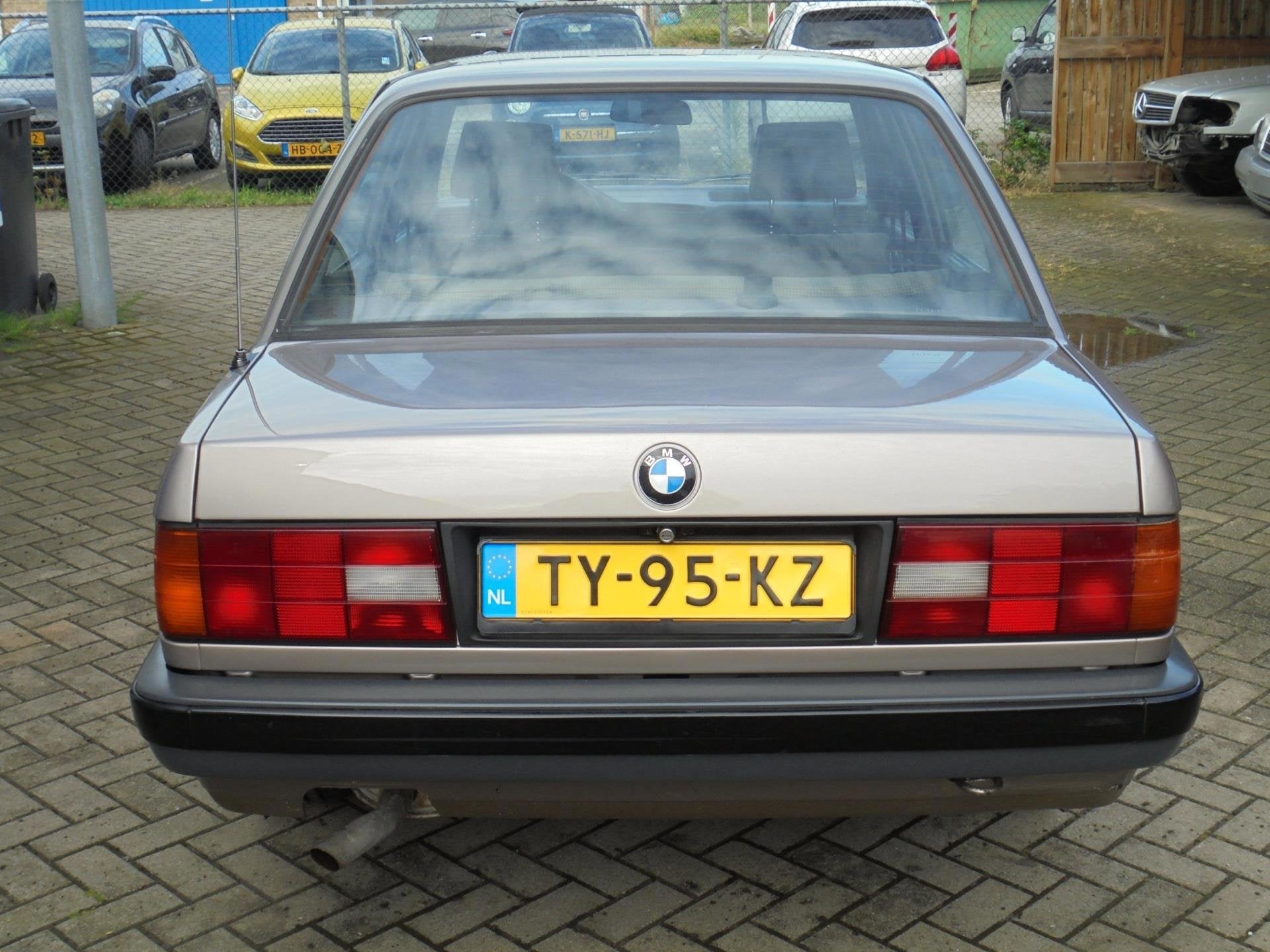 BMW 3-serie 316i 1.8l, foto 10