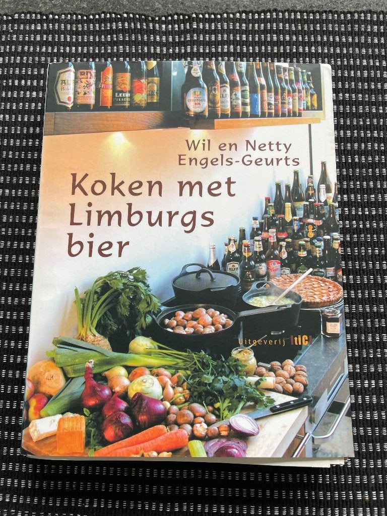 Koken met Limburgs bier, Boeken, Wil en Netty Engels-Geurts, Ophalen of Verzenden, Zo goed als nieuw, Hoofdgerechten