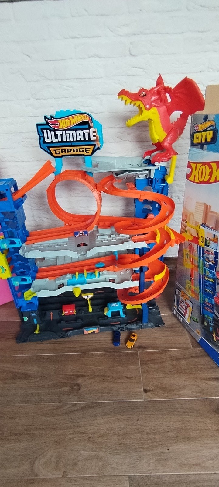 Hot Wheels Ultimate Garage met draak, Ophalen, Nieuw