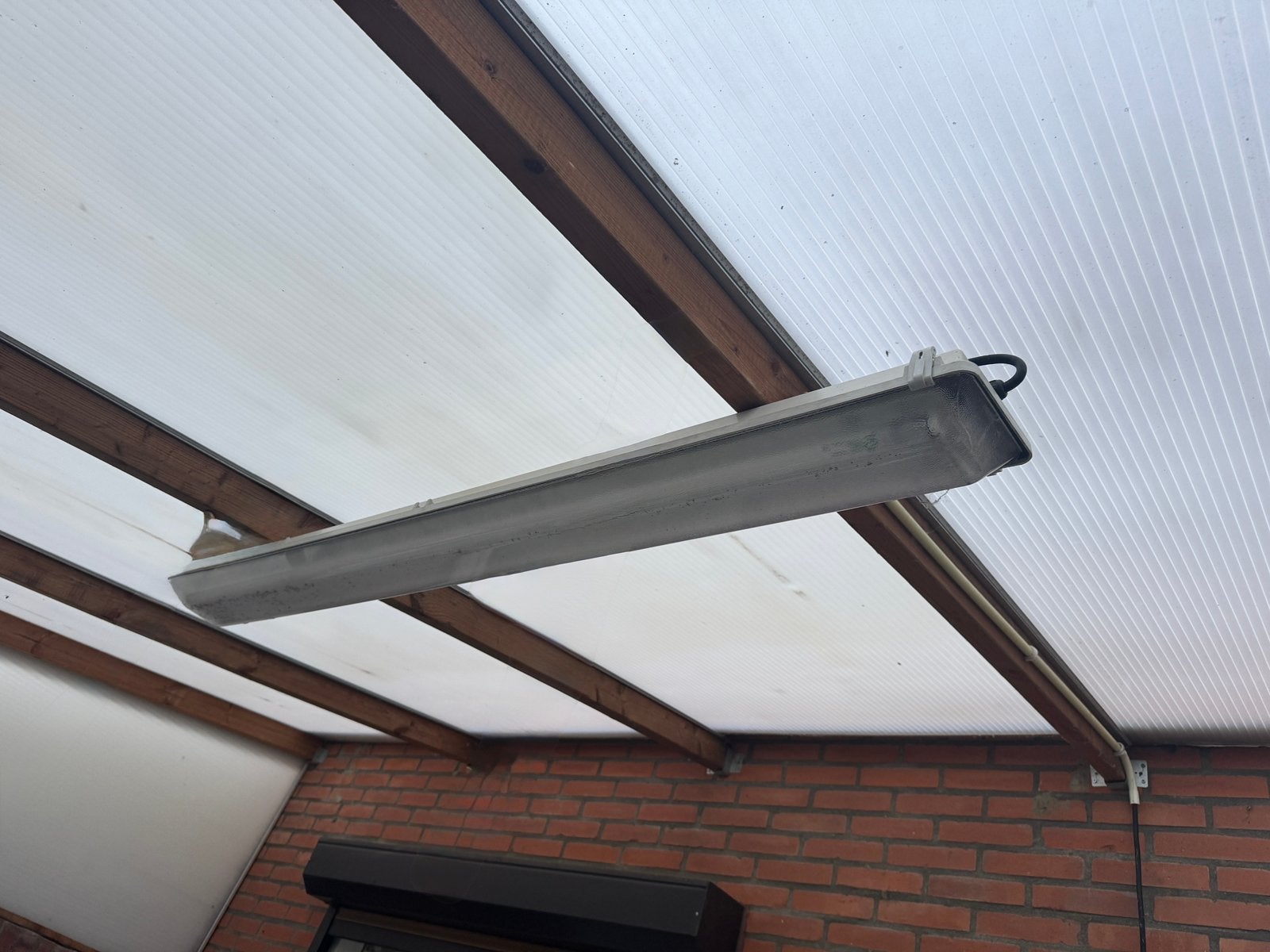 Afdak lamp, Ophalen of Verzenden, Zo goed als nieuw, Overige materialen