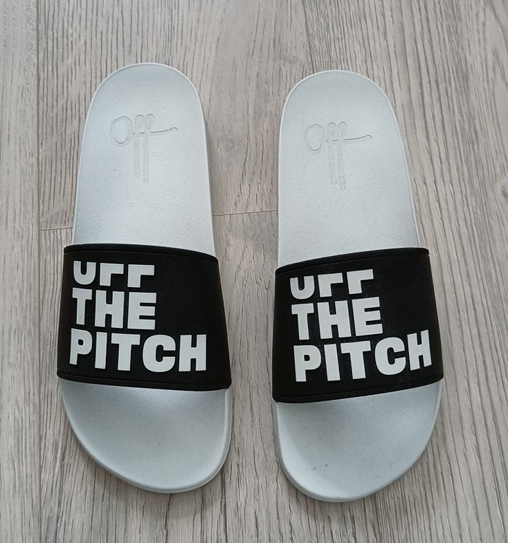 Nieuwe OTP Off The Pitch slippers maat 43, Kleding | Heren, Slippers, Verzenden, Wit, Nieuw