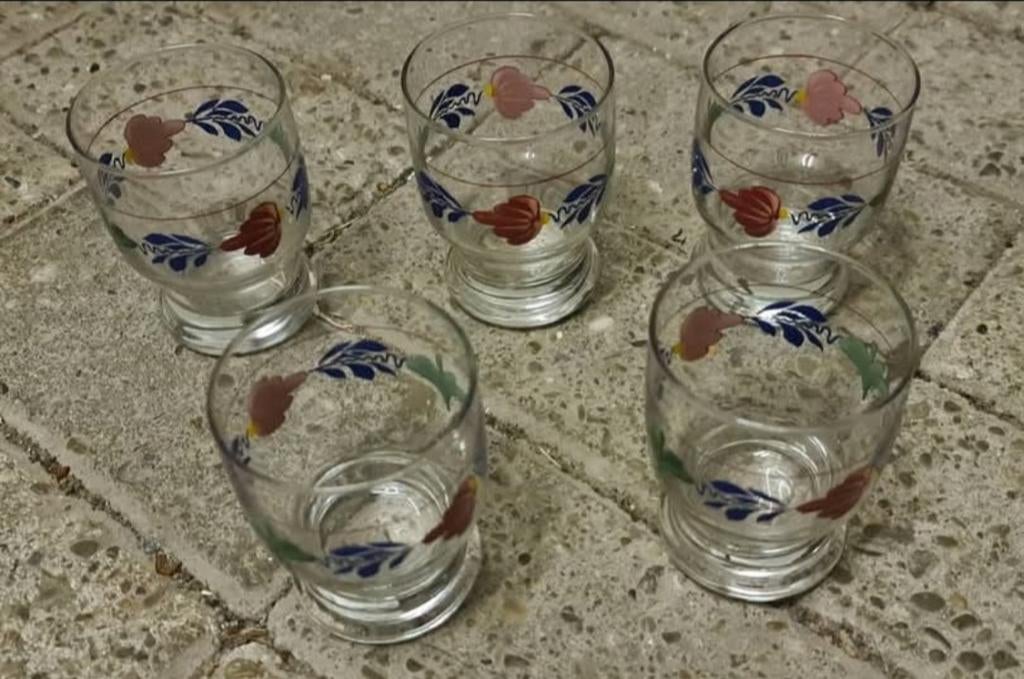Boerenbont glazen op voet. Zeldzaam, Ophalen of Verzenden, Zo goed als nieuw, Overige materialen, Minder dan 25 cm