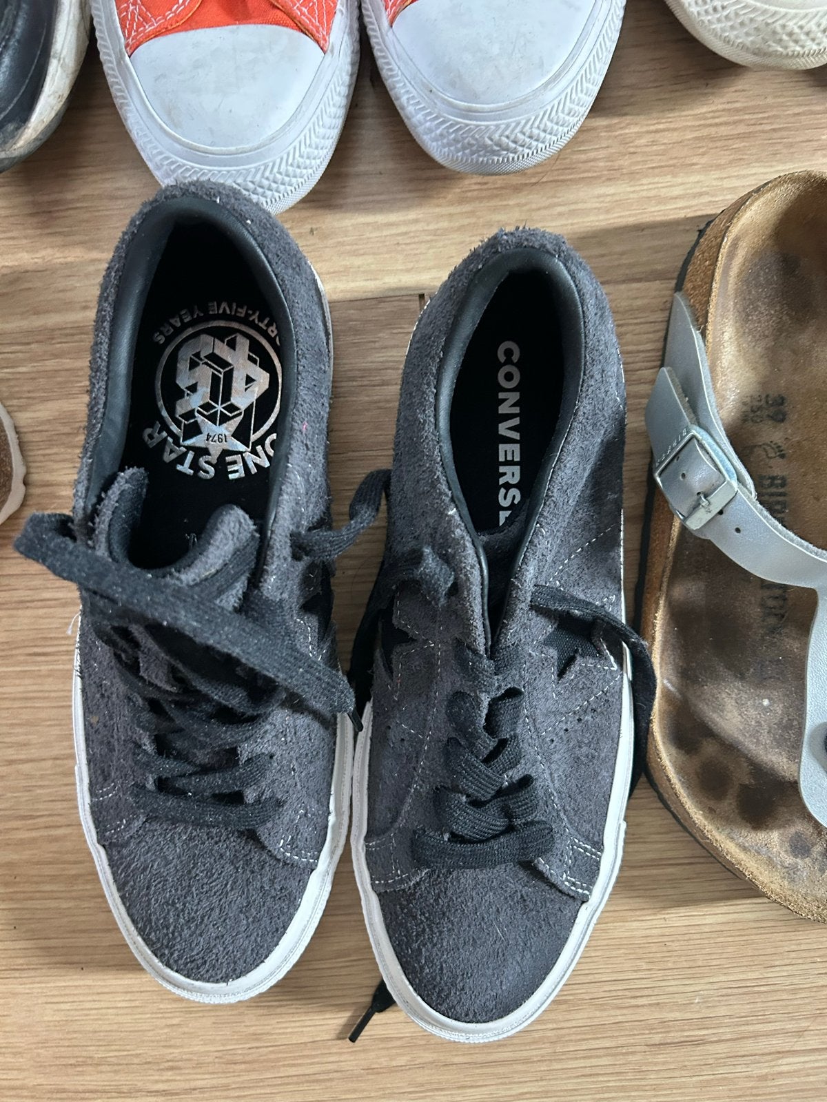 Converse One Star sneakers - Grijs suède, Zwart, Overige typen, Ophalen of Verzenden, Zo goed als nieuw