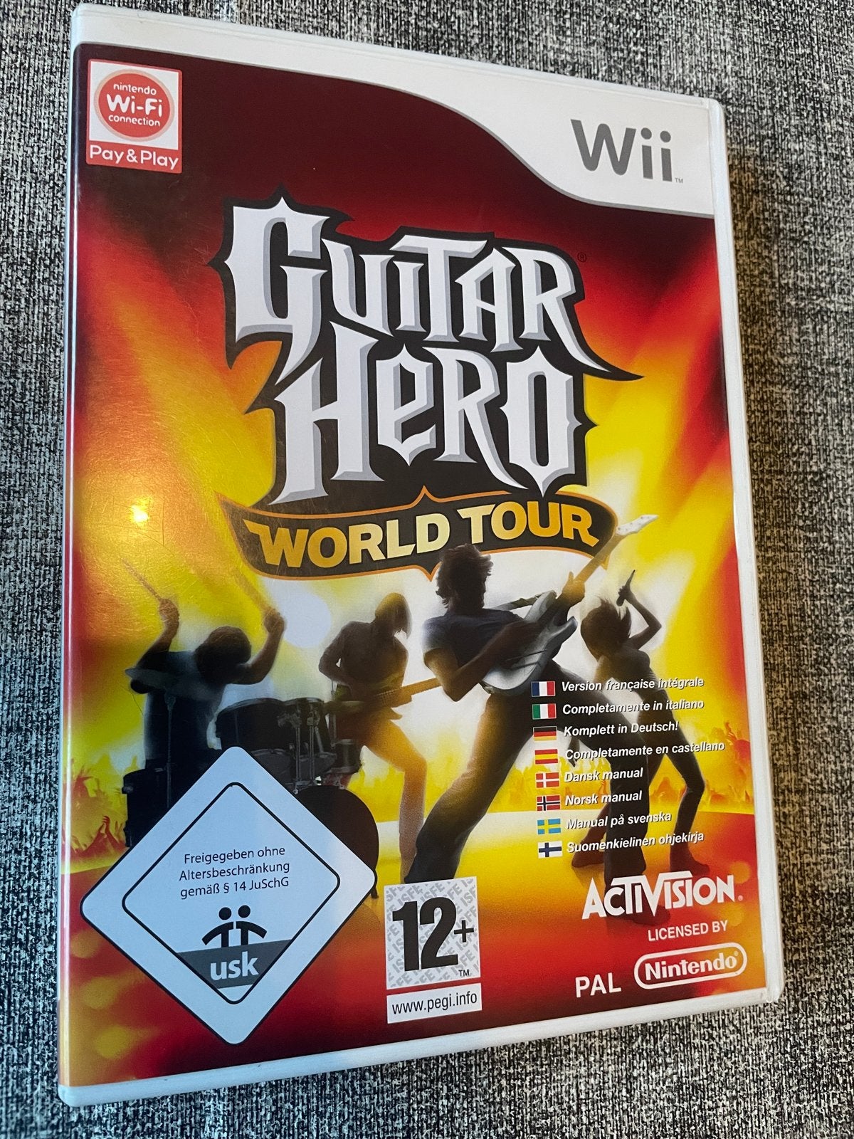 Guitar Hero World Tour - Nintendo Wii (PAL), Ophalen of Verzenden, Zo goed als nieuw, Zonder controller, Met games