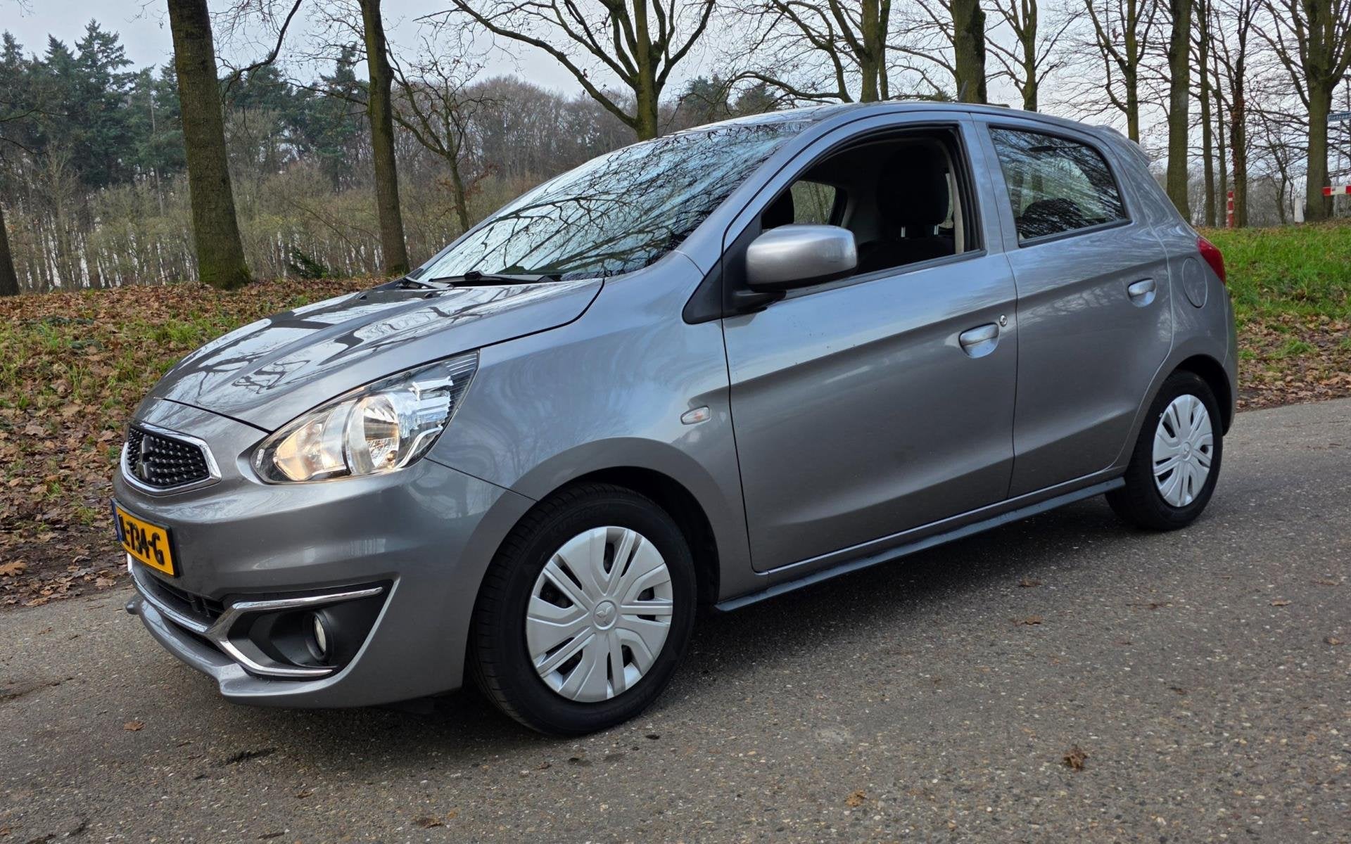 Mitsubishi Space Star 1.0 Cool+ NL Auto ! 2e Eigenaar !, Auto's, Voorwielaandrijving, Gebruikt, Euro 6, Origineel Nederlands