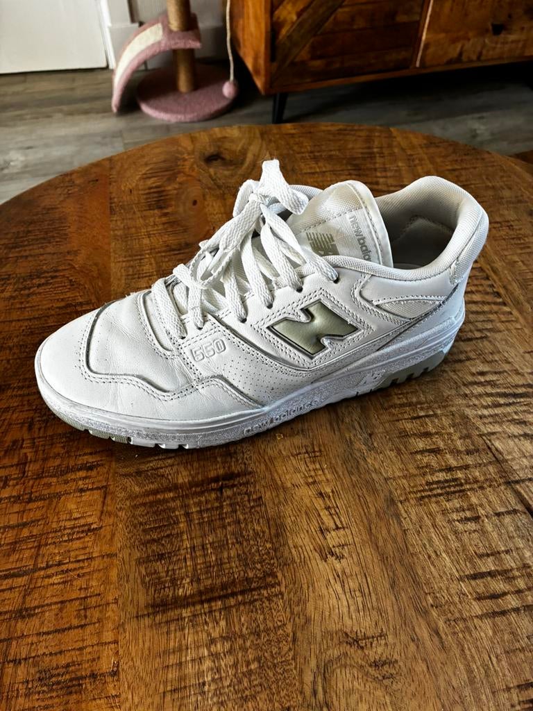 Witte new balance 550 maat 40 (39), Ophalen, Zo goed als nieuw, Wit