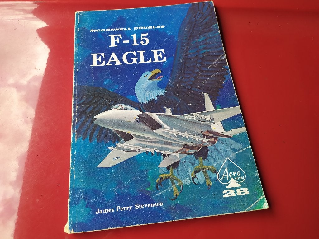McDonnell Douglas F-15 Eagle - Aero Series 28, Ophalen of Verzenden, Gelezen, Vliegtuig