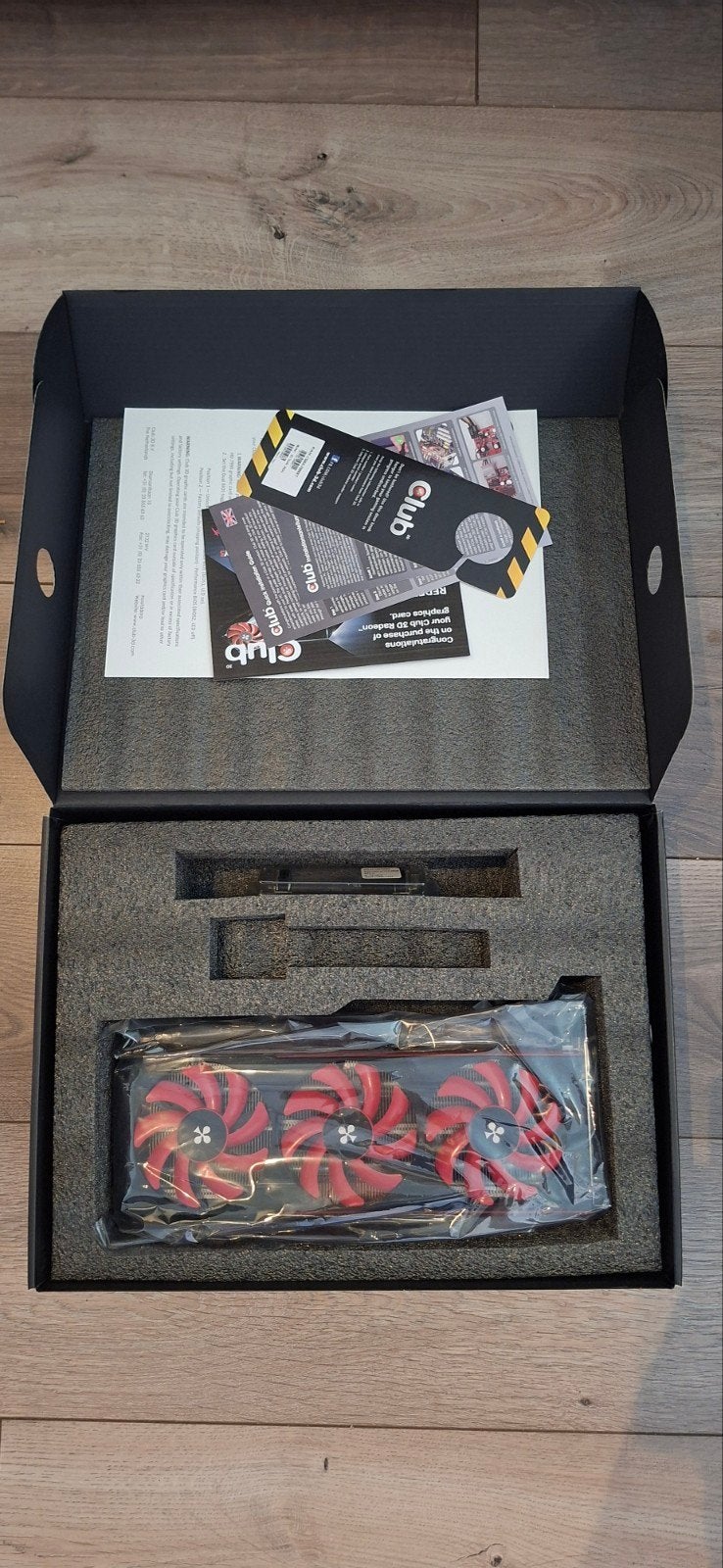 2x AMD Radeon HD 7990 videokaart, nieuw in doos, Computers en Software, Videokaarten, PCI-Express 3, Gebruikt, AMD, HDMI