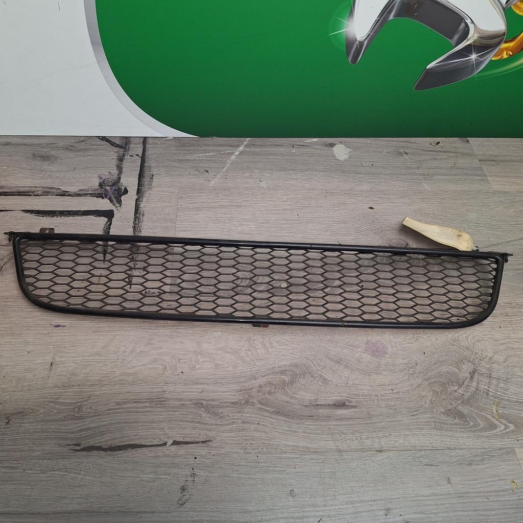 Grill Volkswagen Polo 6N, Ophalen of Verzenden, Voor, Volkswagen, Bumper
