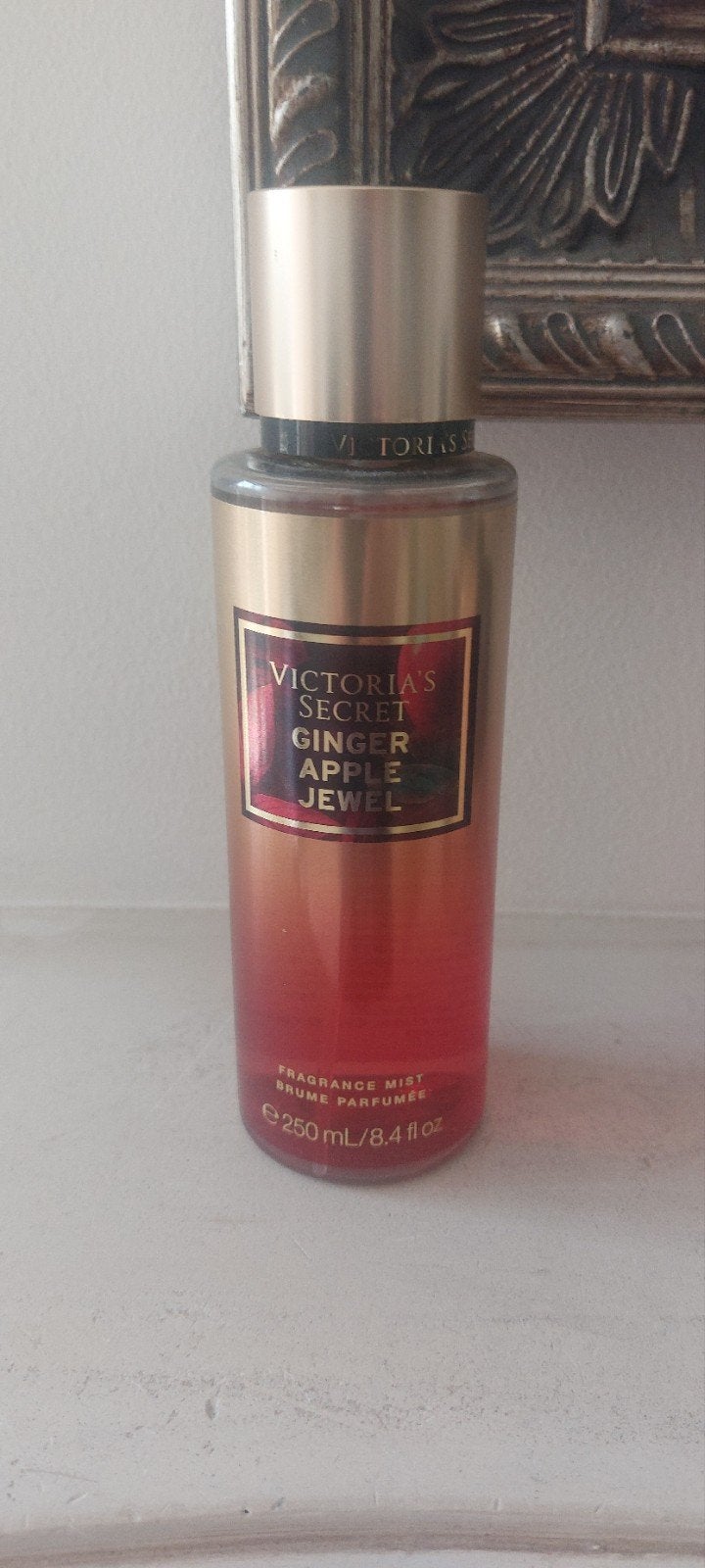 Victoria's Secret Ginger Apple Jewel Fragrance Mist, Ophalen of Verzenden, Zo goed als nieuw, Overige typen
