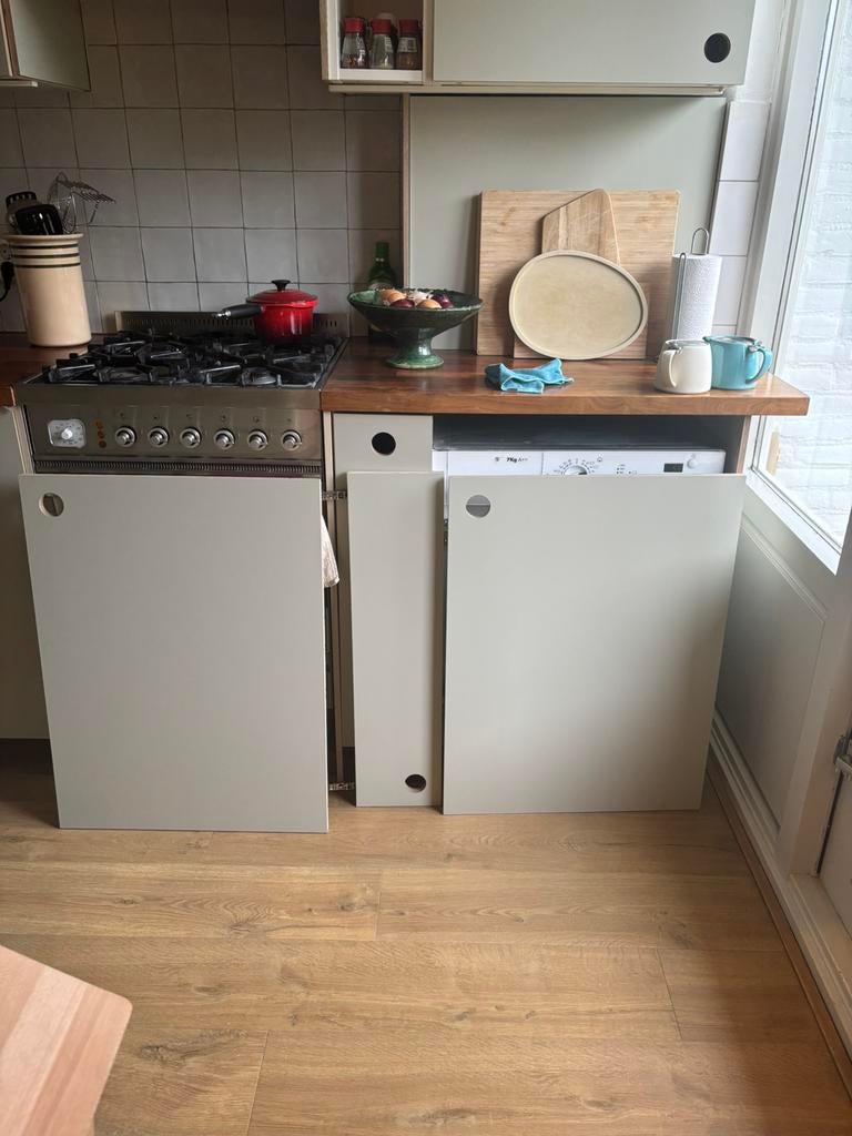 Vijf frontjes unilin sage + restmateriaal, Ophalen, Groen, 50 tot 100 cm, Zo goed als nieuw