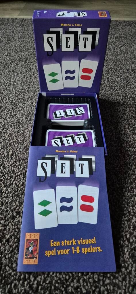 Set , het leuke visuele spel met kaarten ( 999 Games ), Ophalen of Verzenden, 999 Games bv