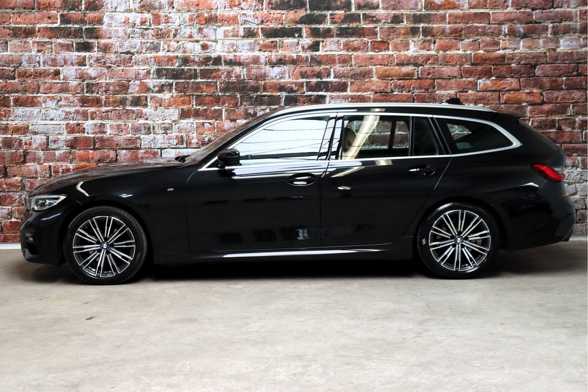 BMW 3 Serie Touring 320i High Executive M Sport Pakket Autom, Auto's, BMW, Automaat, 1998 cc, Achterwielaandrijving, Gebruikt