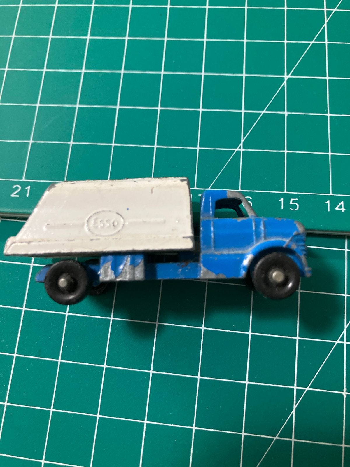 Vintage Matchbox Esso Tankwagen - Blauw/Wit, Overige merken, Gebruikt, 1:50 of kleiner, Ophalen of Verzenden