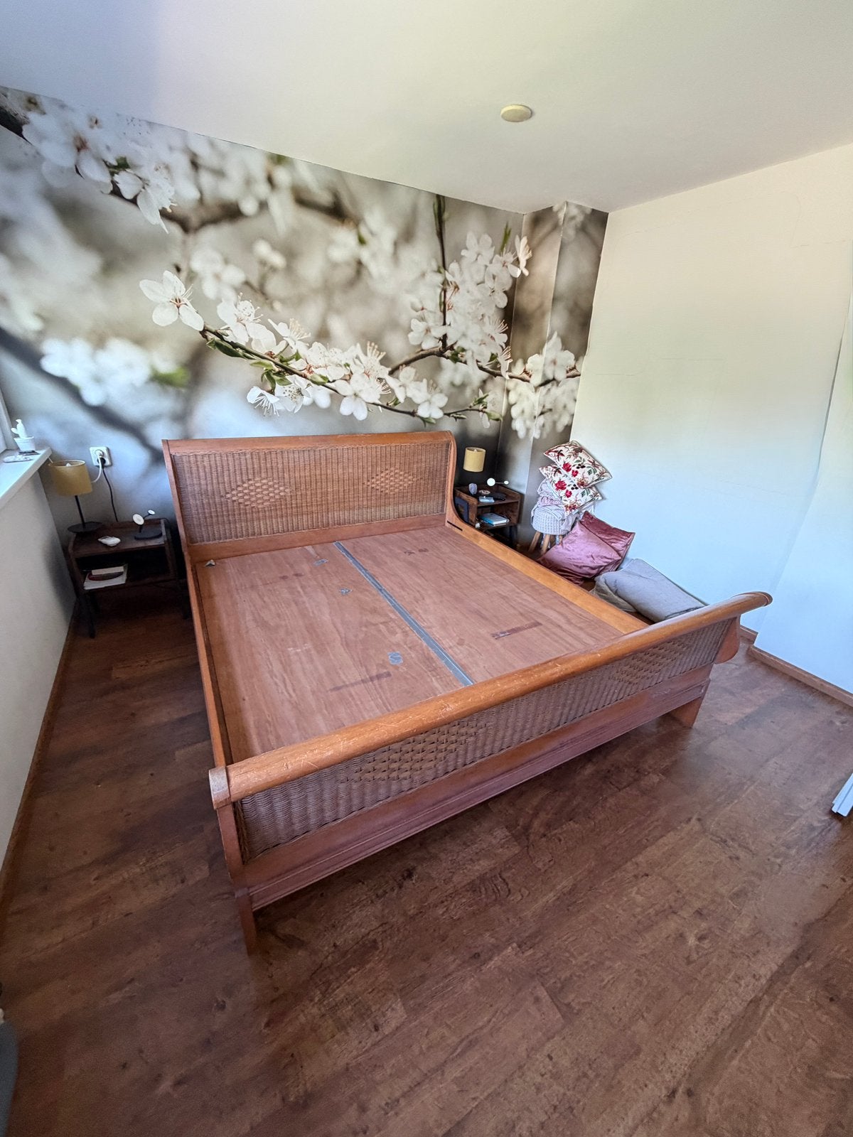 Te koop 2 persoons bed (180x200), Antiek en Kunst, Ophalen