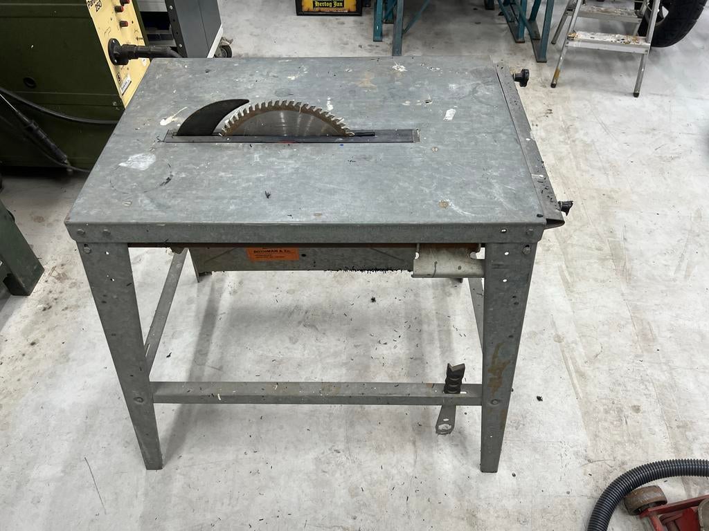 Zaagtafel, Cirkelzaag, 600 tot 1200 watt, Ophalen of Verzenden, Zo goed als nieuw