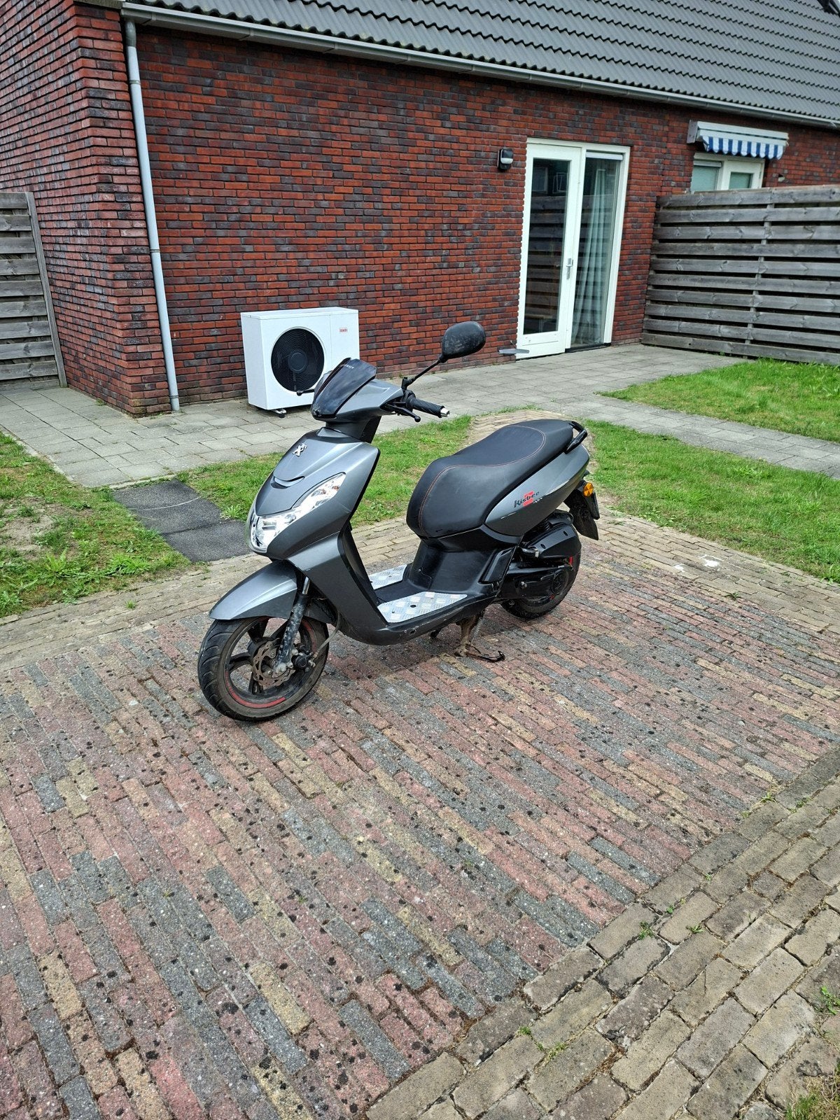🛵 Peugeot Kisbee RS scooter 2019 🟨 Kenteken, Ophalen, Gebruikt, Overige modellen, Maximaal 45 km/u