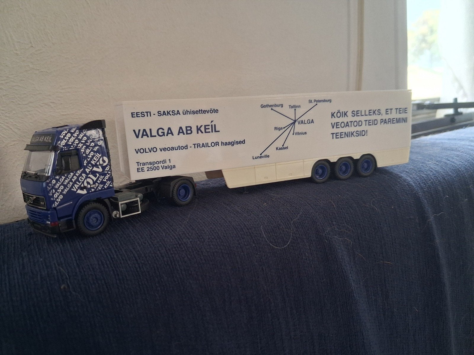 Volvo vrachtwagen met trailer model - Valga AB Keil, Ophalen of Verzenden, Zo goed als nieuw, Bus of Vrachtwagen, Overige merken