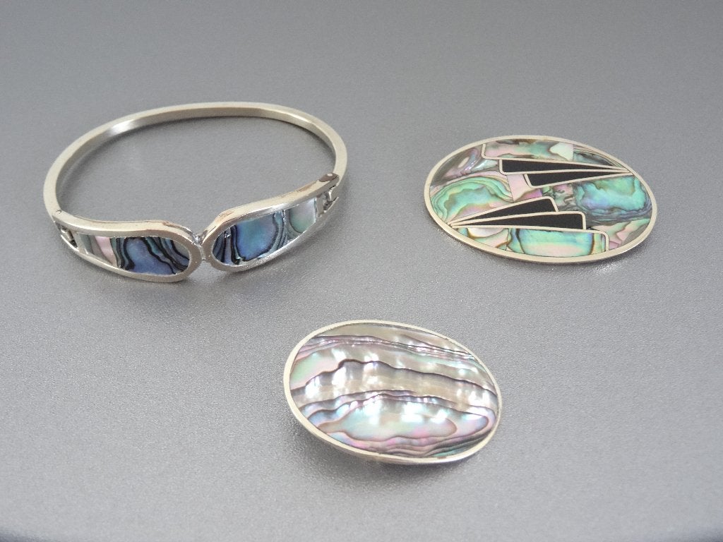 Prachtige alpaca armband en 2 broches abalone schelp Mexico, Ophalen of Verzenden, Zo goed als nieuw, Overige materialen