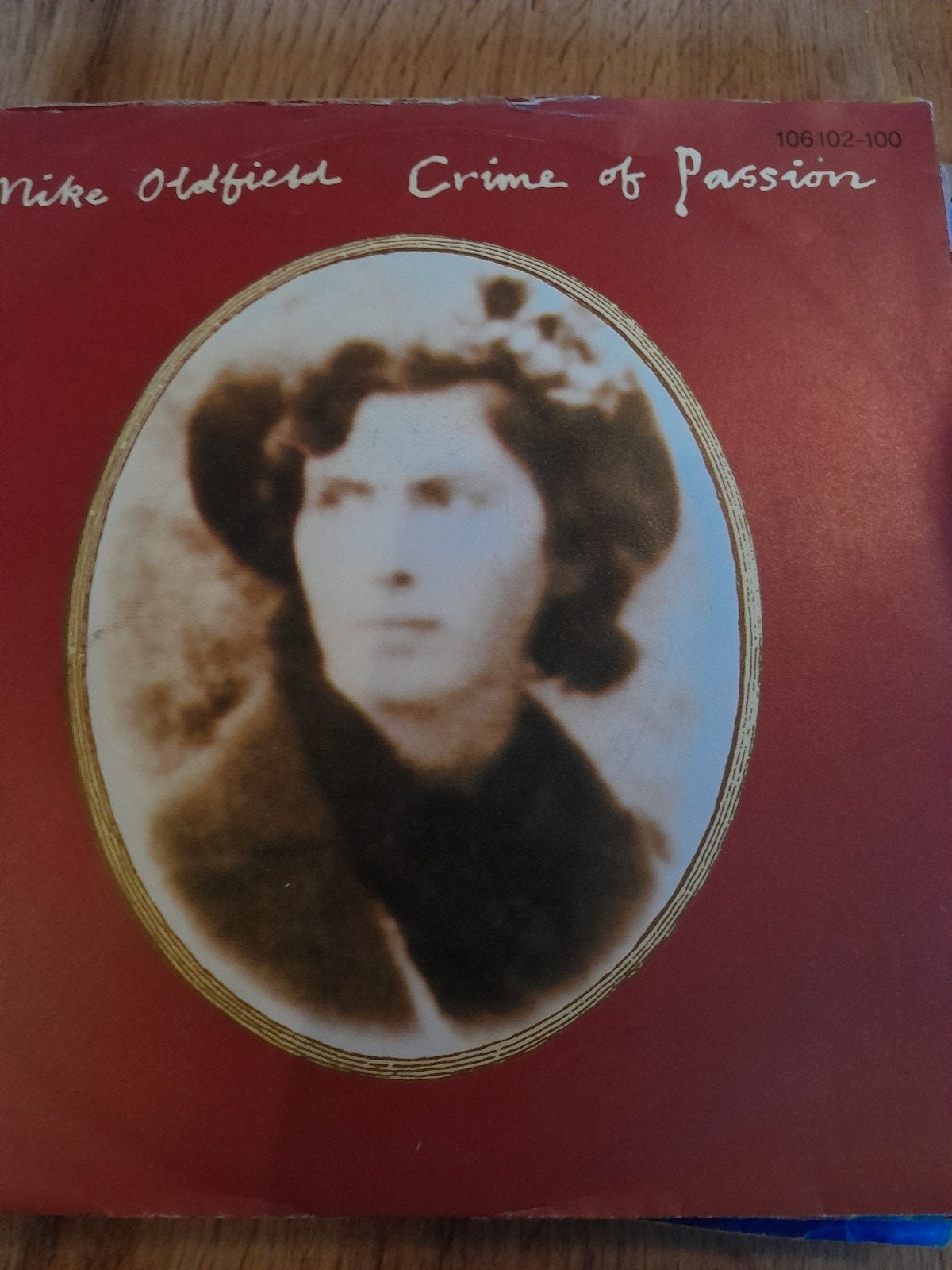 mike oldfield 7inch crime of passion, Ophalen of Verzenden, Zo goed als nieuw, Pop