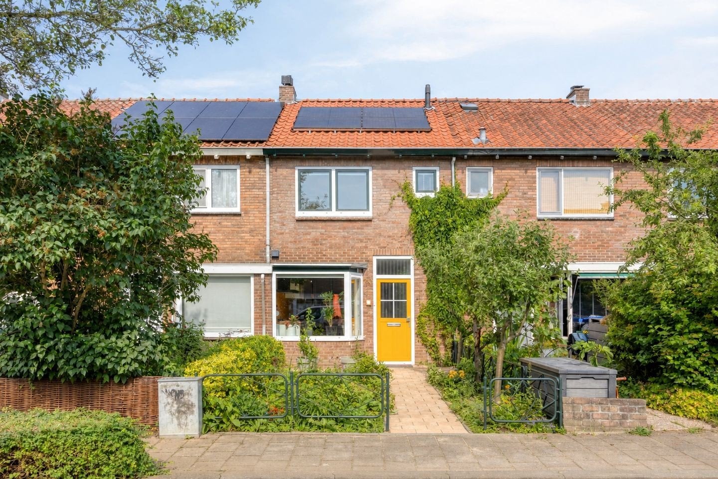 Instapklaar huis Arnhem 5 minuten van centrum, Huizen en Kamers, Huizen te koop, Gelderland, Tot 200 m², Tussenwoning, 104 m²