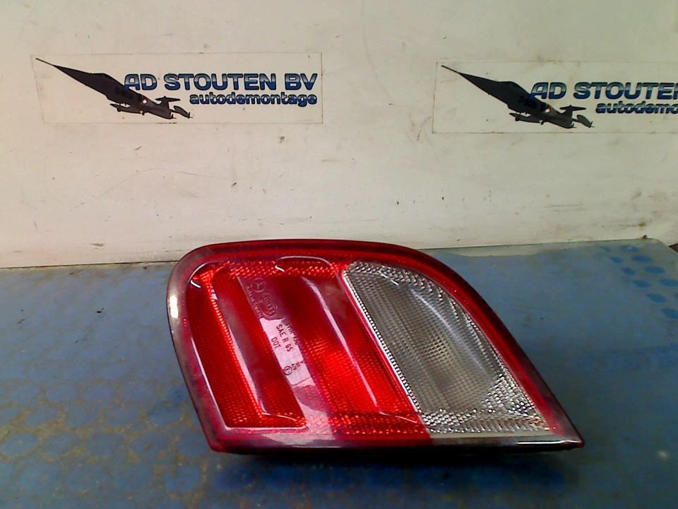 Achterlicht Rechts BINNEN CLK (C208) 1999, Auto-onderdelen, Gebruikt, Mercedes-Benz AG, Mercedes-Benz, Mercedesstraße 120, Stuttgart 70372, , Duitsland