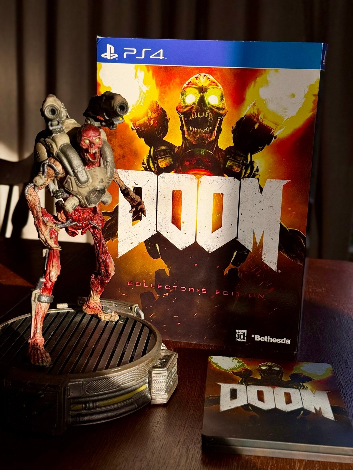 Doom 2016 Collectors Edition PS4 met Revenant beeldje, Online, Gebruikt, Vanaf 18 jaar, Shooter