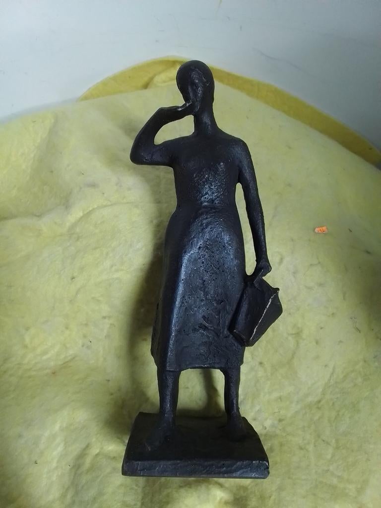 15023) kunst beeld MARIKE V NIEMEGHEN  HOOG 20CM gesigneerd, Ophalen of Verzenden