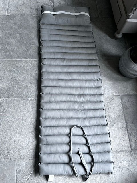 2x Ligbed kussen grijs, Tuin en Terras, Ophalen, Gebruikt, Overige materialen