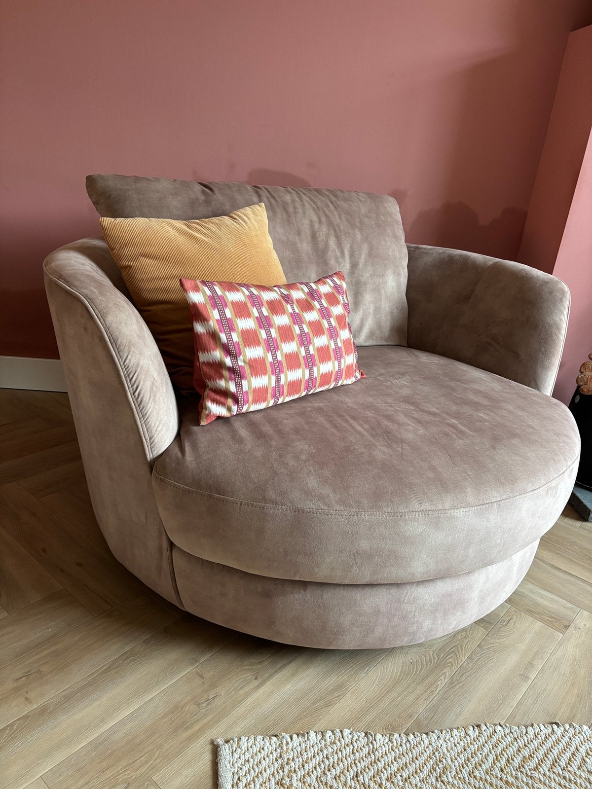 Ronde draaibare fauteuil, Ophalen, Eenpersoons, 75 tot 100 cm, Zo goed als nieuw