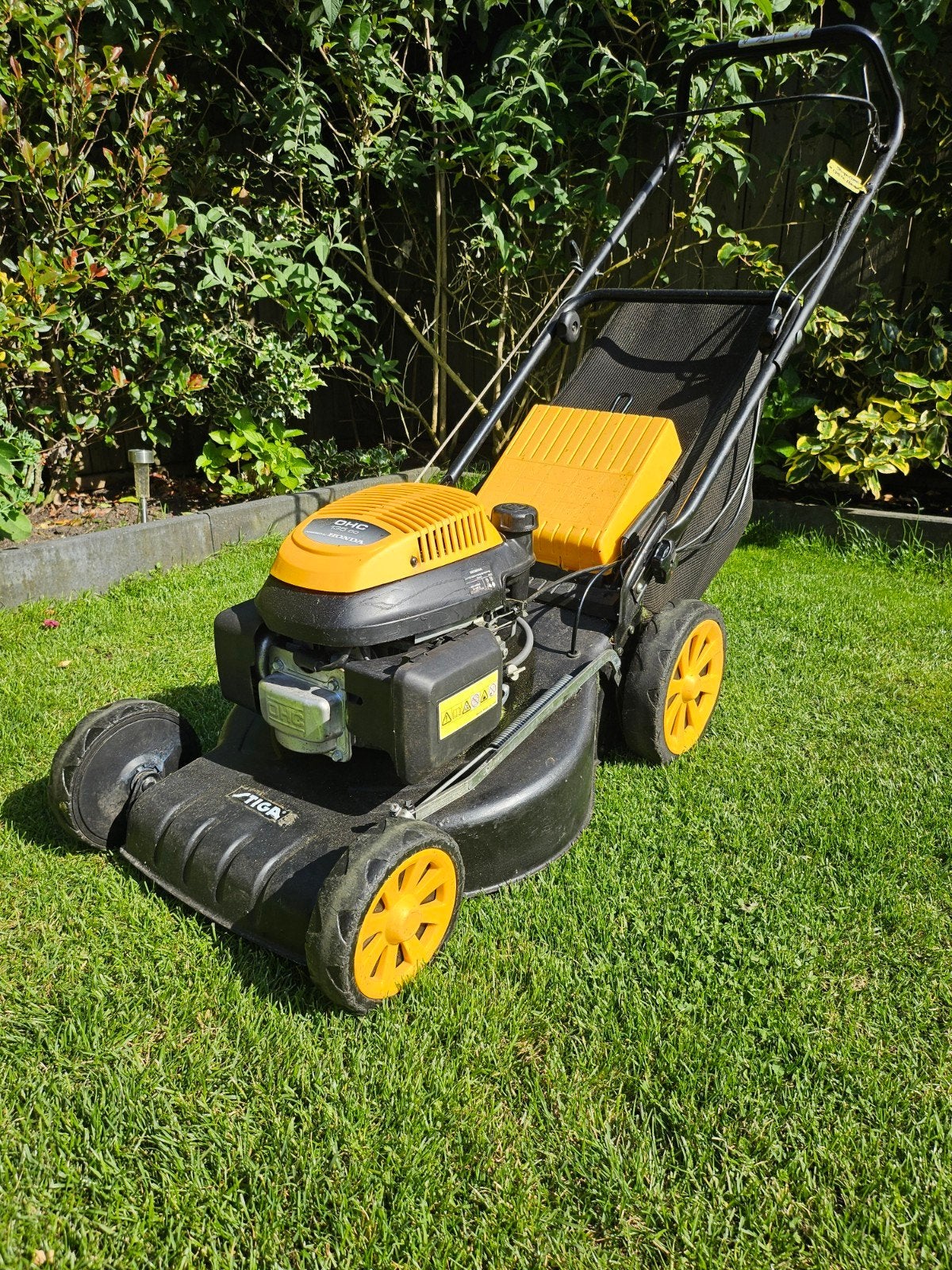 Stiga Combi Benzine Grasmaaier met Honda Motor, Cirkelmaaier, Stiga, Ophalen of Verzenden, Benzine-grasmaaier