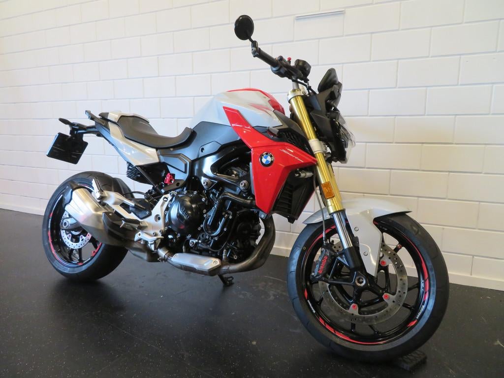 BMW F 900 R A2 35KW NIEUWSTAAT! (bj 2020), Motoren, Motoren | BMW, Bedrijf, 900 cc, Naked bike