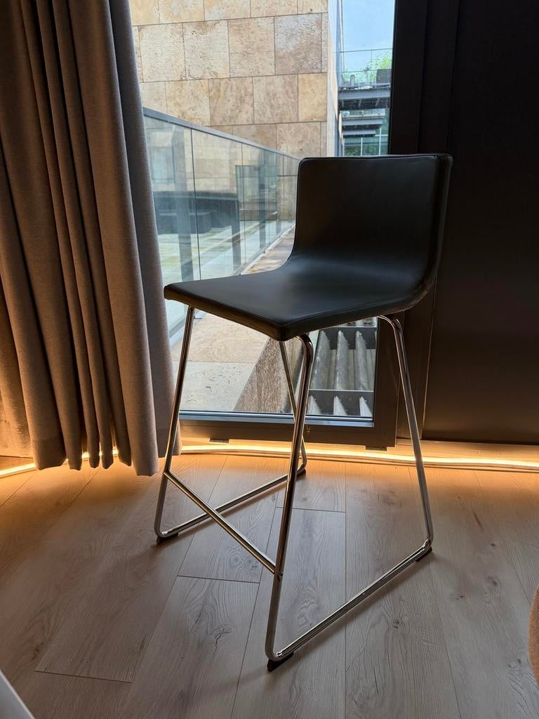 2x Hoge barkrukken leer IKEA, Ophalen, 60 tot 90 cm, Leer, Zo goed als nieuw