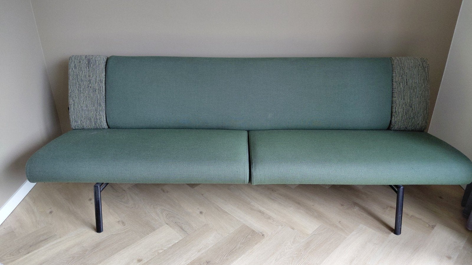 Harvink Armslag Bank

Groen kleur in Dordrecht, Huis en Inrichting, Ophalen, 75 tot 100 cm, Zo goed als nieuw, Stof