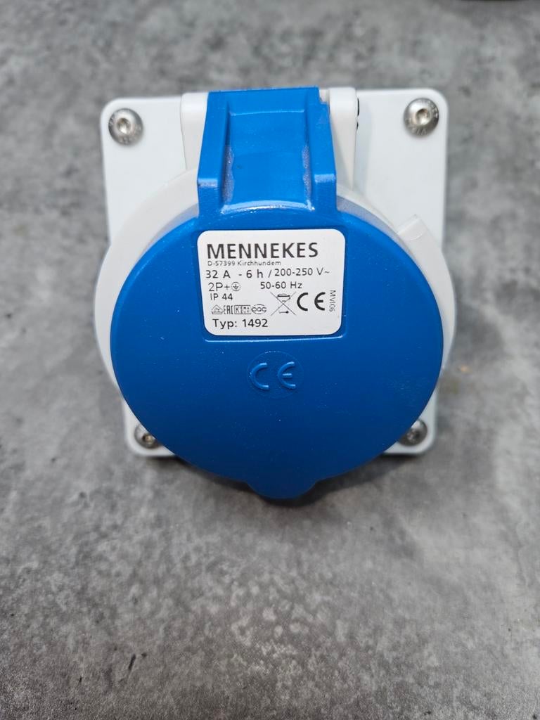 Mennekes CEE stopcontact, Ophalen of Verzenden