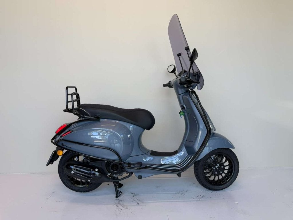 Vespa Sprint Snor 25 km/h, BWJ 2020, Crystal Blue Metallic, Fietsen en Brommers, Scooters | Vespa, Niet ingevuld, Gebruikt, Niet ingevuld