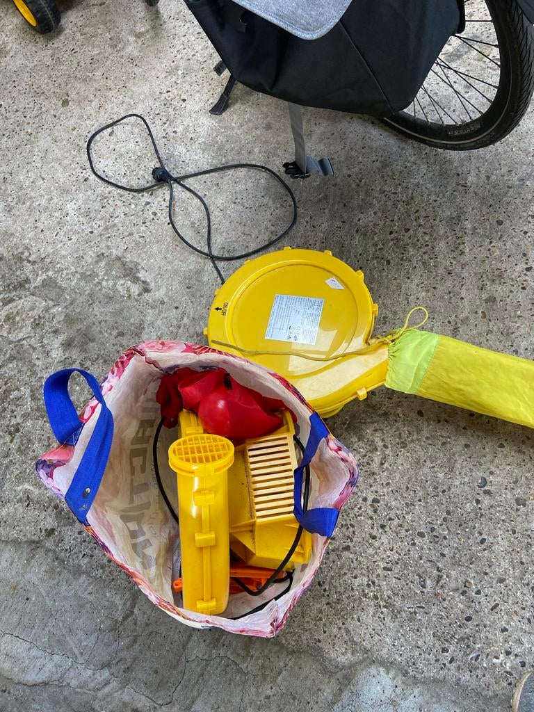 2x goedwerkende Luchtpomp voor springkussen, Ophalen, Gebruikt
