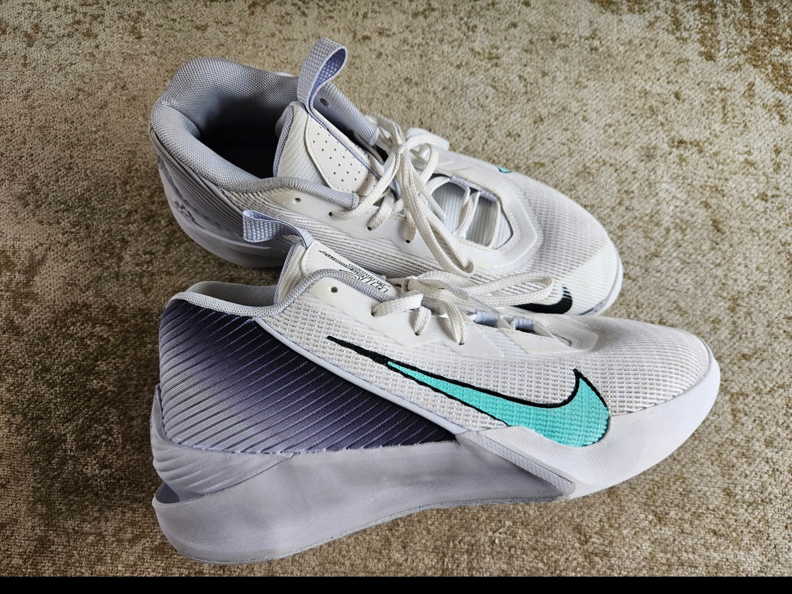 Nike GT Jump Academy Basketbalschoenen - Maat 42, Ophalen of Verzenden, Zo goed als nieuw, Schoenen