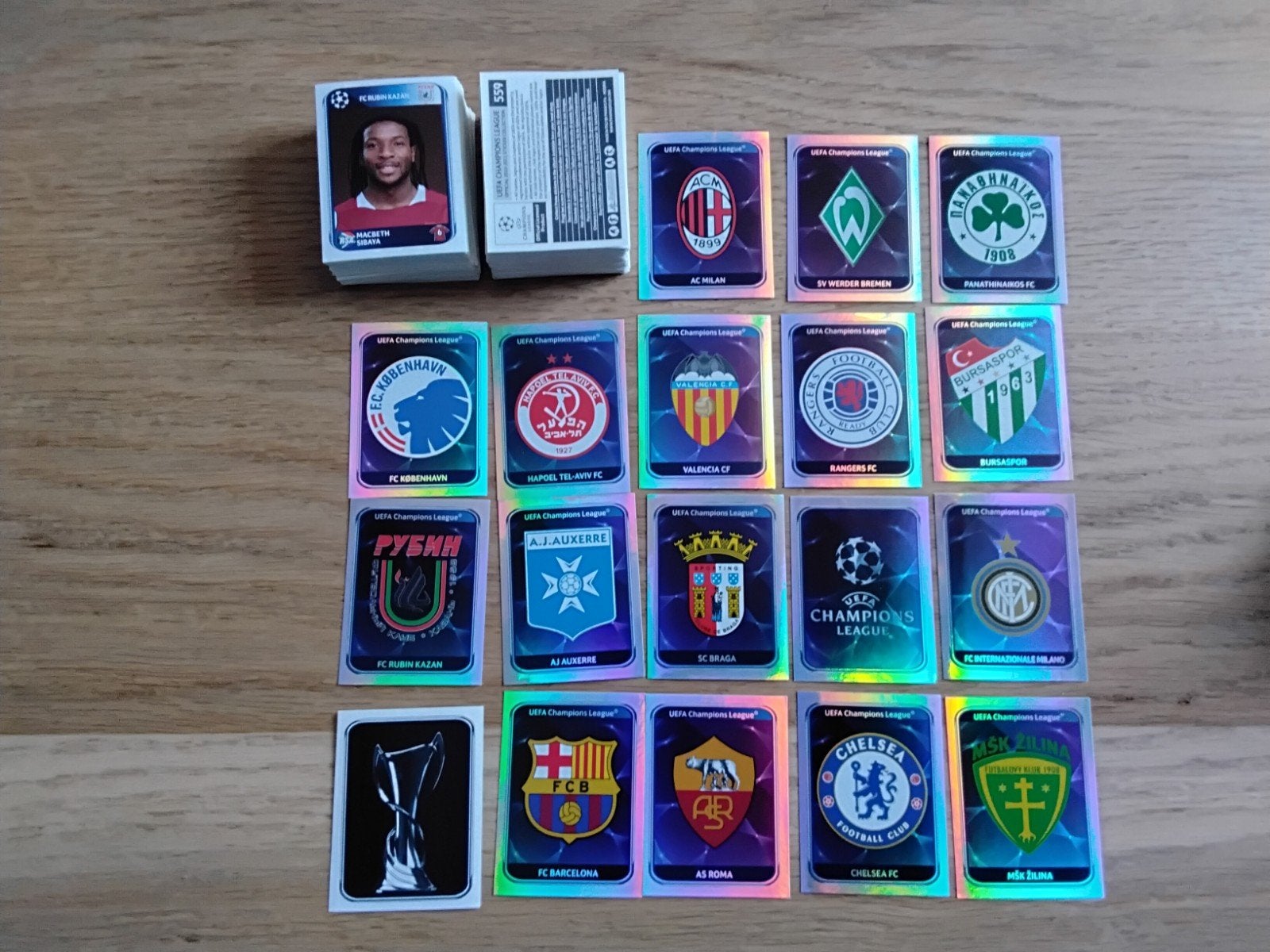 300 verschillende panini stickers Champions league 2010/2011, Verzamelen, Ophalen of Verzenden, Zo goed als nieuw, Buitenlandse clubs