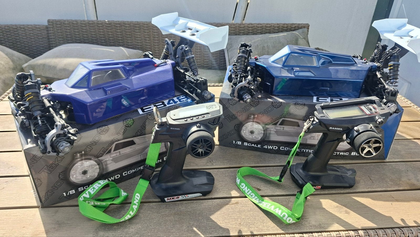 Te koop 2X Tekno EB48 2.2, Hobby en Vrije tijd, Auto, Groter dan 1:32, Zo goed als nieuw, Ophalen