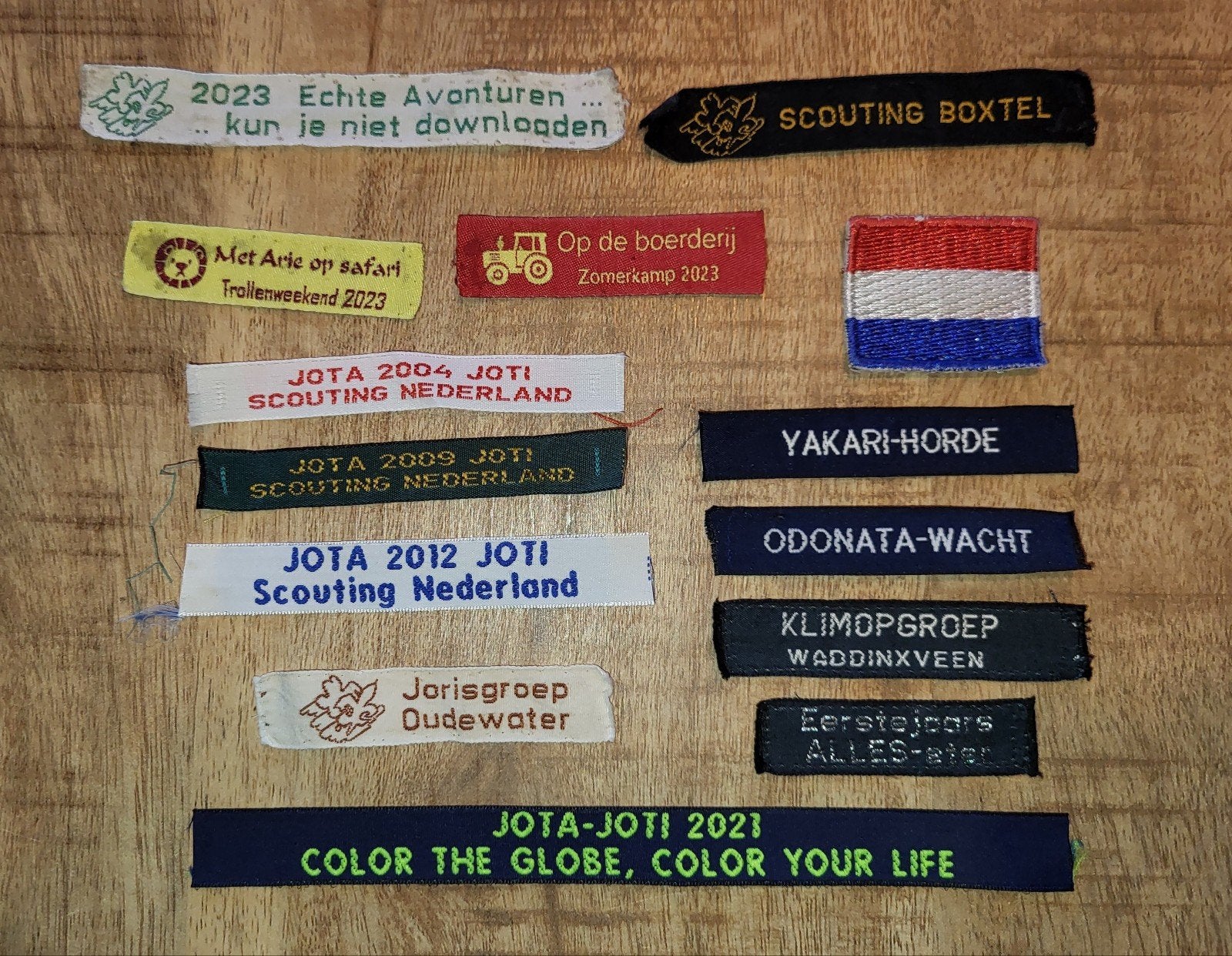 Scouting Groepsnaambandjes Jota-Joti, Ophalen of Verzenden, Gebruikt, Embleem, Speld of Insigne