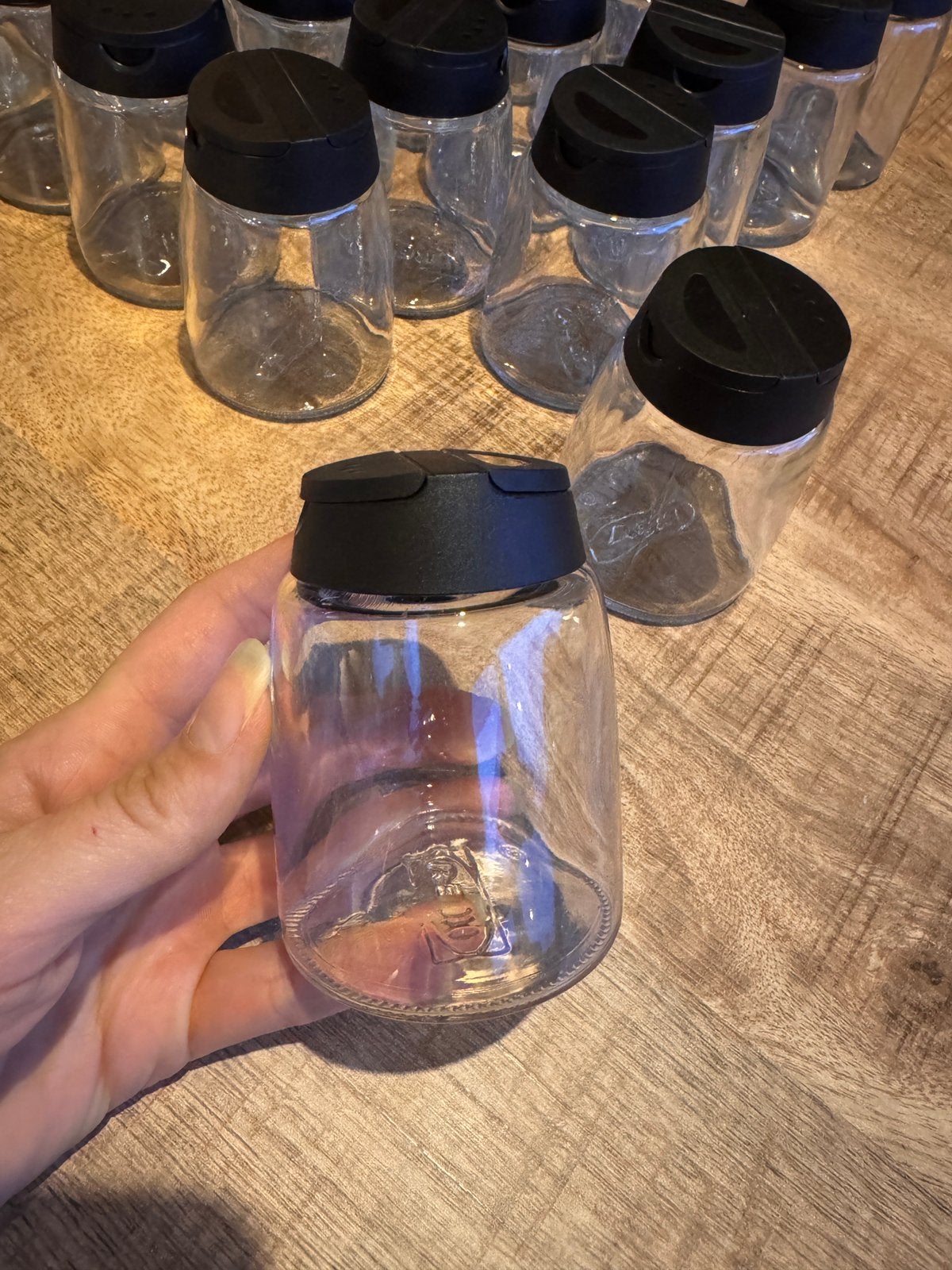 Set 16 glazen kruidenpotjes, deksel met 2 doseer gaten, Verzamelen, Ophalen, Zo goed als nieuw, Overige typen